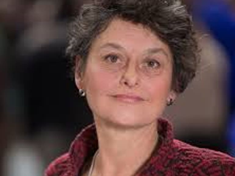 TINEKE STRIK DÉCLARE : LES RÉFUGIÉS EN DANGER EN GRÈCE